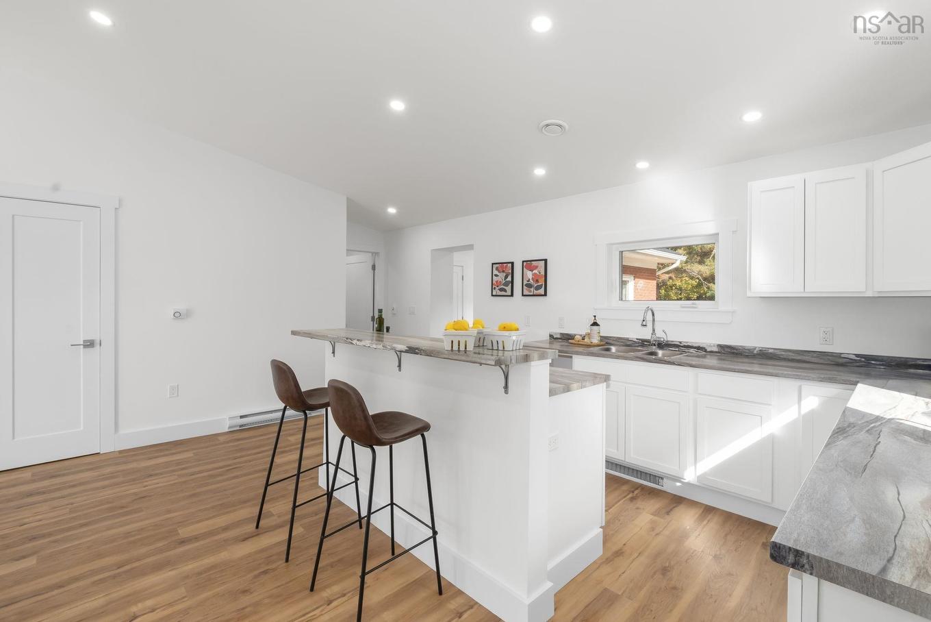 1649 Avondale Road, Mantua, NS