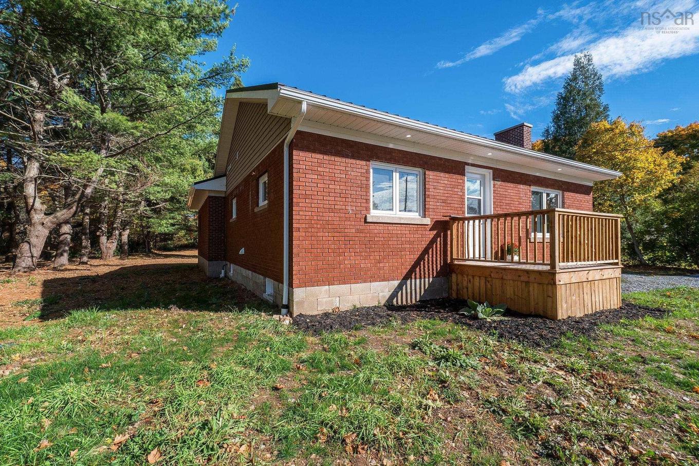 1649 Avondale Road, Mantua, NS