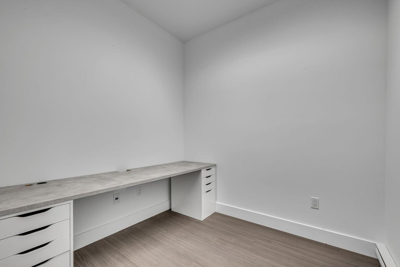 Bureau - 4740 Boul. Henri-Bourassa, Québec (Charlesbourg), QC - Indoor Photo Showing Other Room