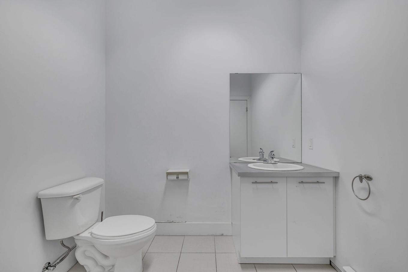 Salle d'eau - 4740 Boul. Henri-Bourassa, Québec (Charlesbourg), QC - Indoor Photo Showing Bathroom