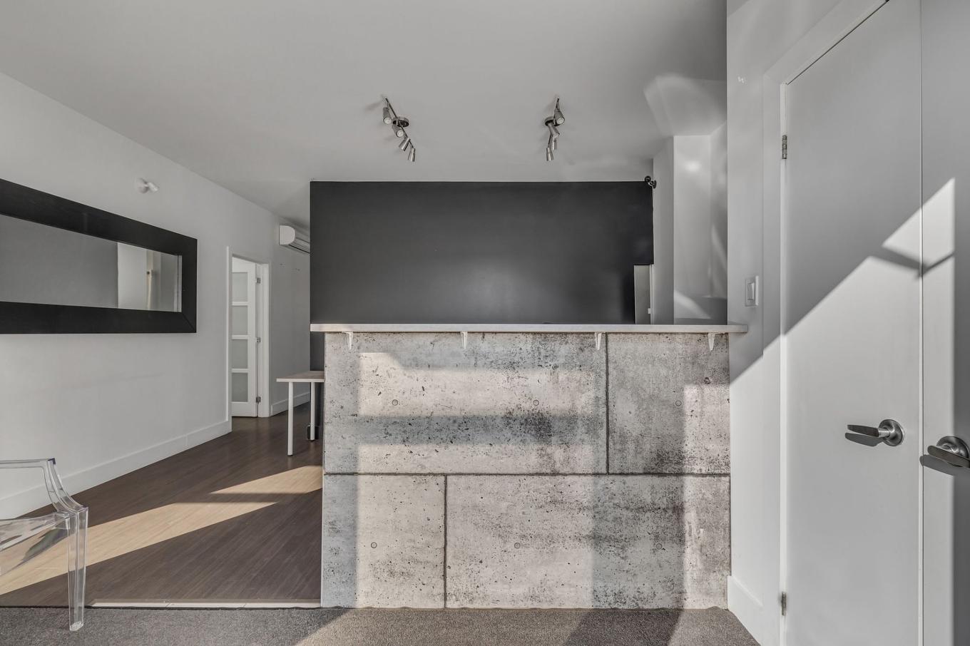 Hall d'entrée/Vestibule - 4740 Boul. Henri-Bourassa, Québec (Charlesbourg), QC - Indoor Photo Showing Other Room