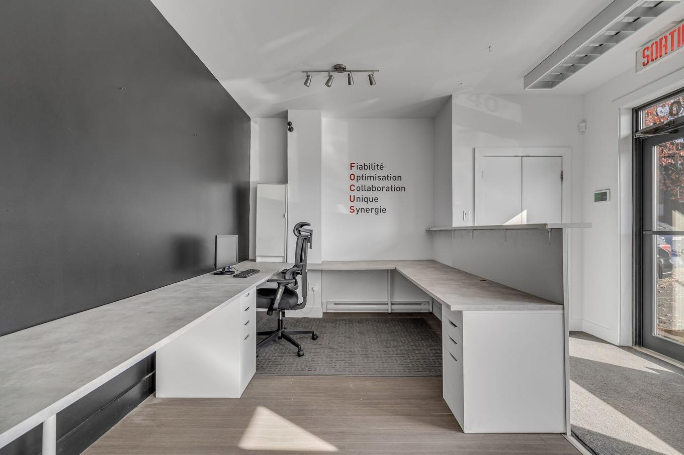 Bureau - 4740 Boul. Henri-Bourassa, Québec (Charlesbourg), QC - Indoor Photo Showing Office