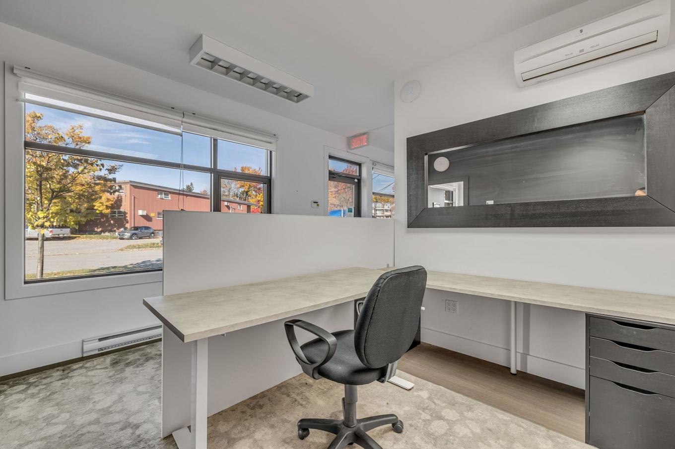 Bureau - 4740 Boul. Henri-Bourassa, Québec (Charlesbourg), QC - Indoor