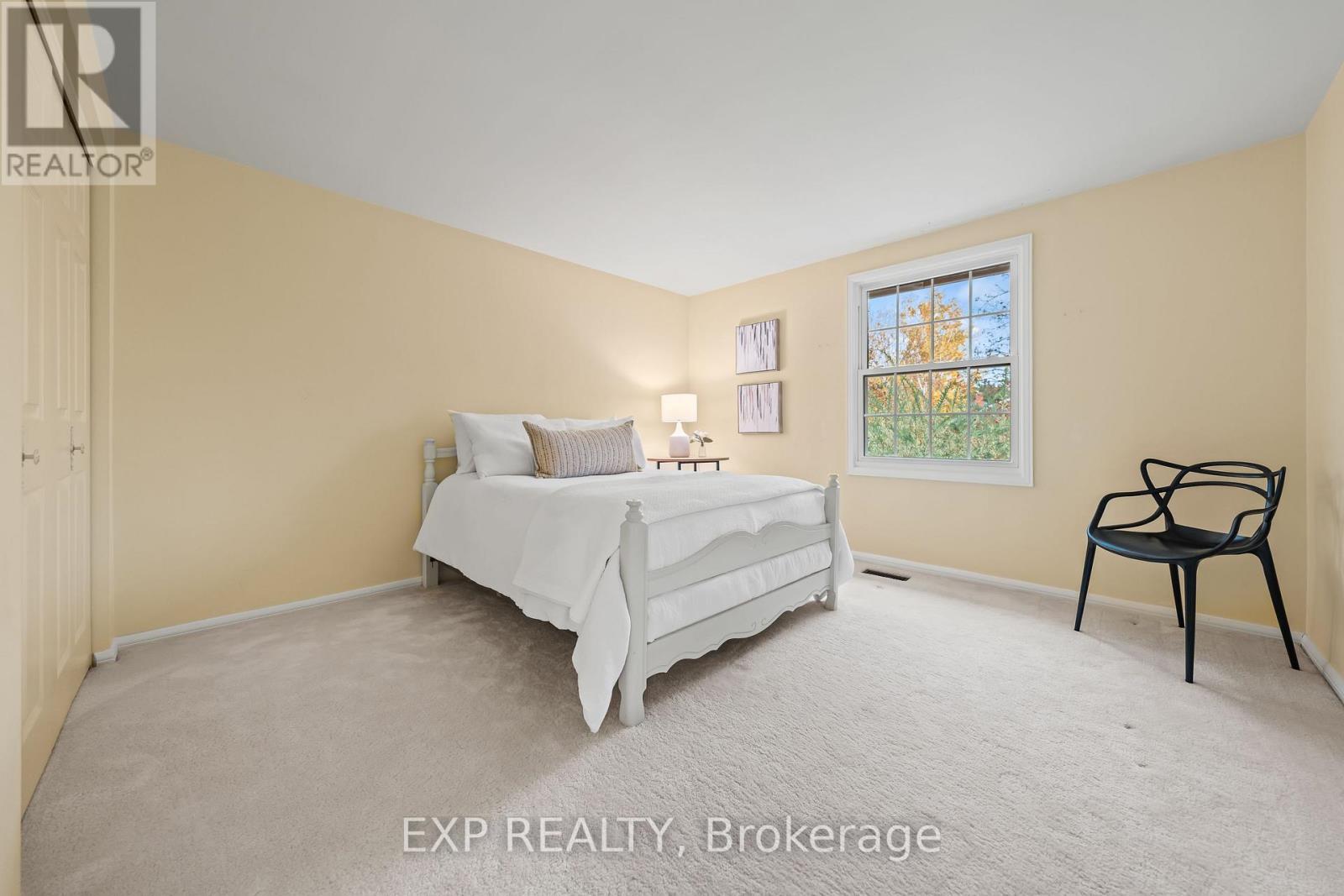 362 Pommel Gate Crescent, Waterloo, ON - Indoor Photo Showing Bedroom