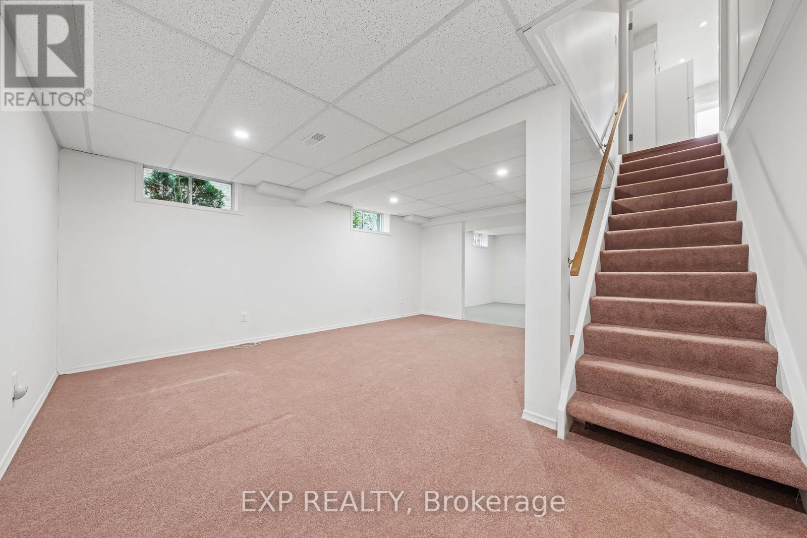 362 Pommel Gate Crescent, Waterloo, ON - Indoor Photo Showing Other Room