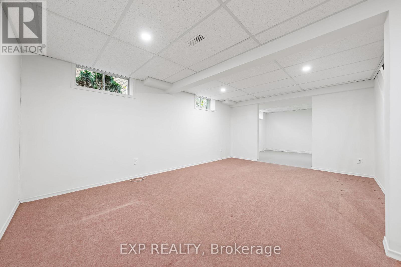 362 Pommel Gate Crescent, Waterloo, ON - Indoor Photo Showing Other Room