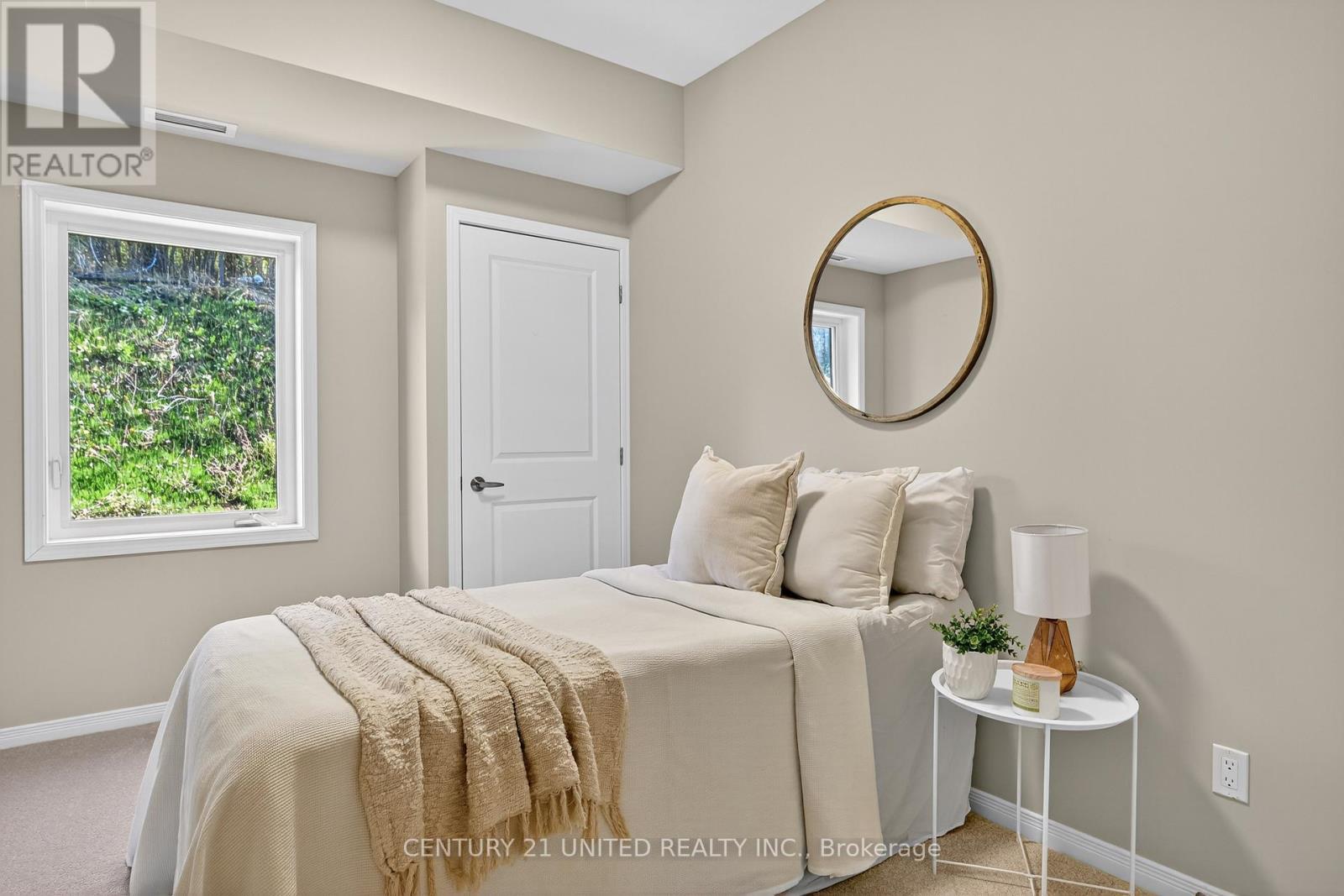 206 - 344 Florence Drive, Peterborough (Monaghan Ward 2), ON - Indoor Photo Showing Bedroom