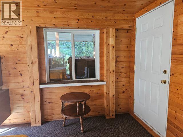 534 Willow Street, Fauquier, BC - Indoor Photo Showing Other Room