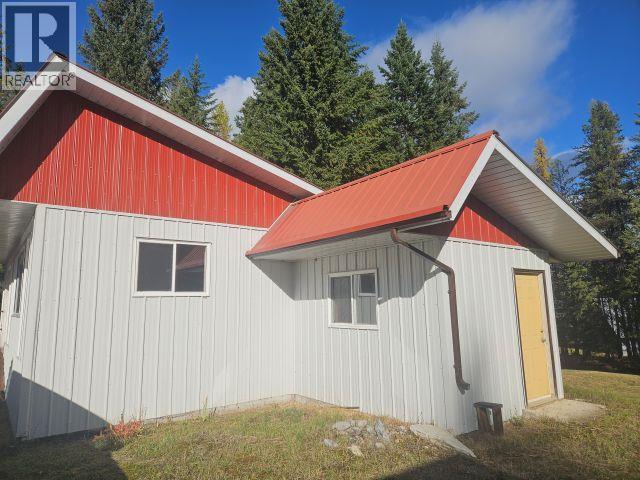 534 Willow Street, Fauquier, BC - Outdoor With Exterior