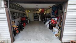 Garage -