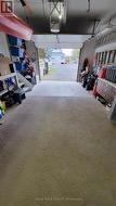 Garage -