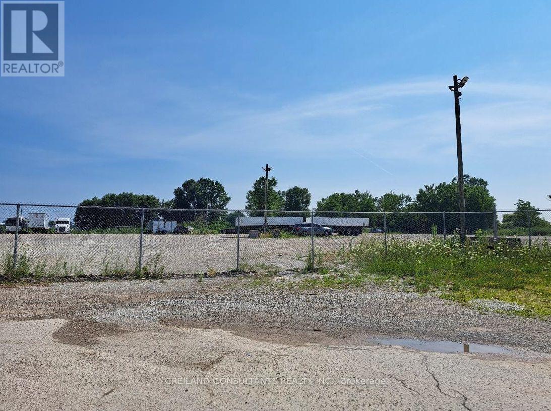 195-200 Bothwell Street, Chatham-Kent, ON