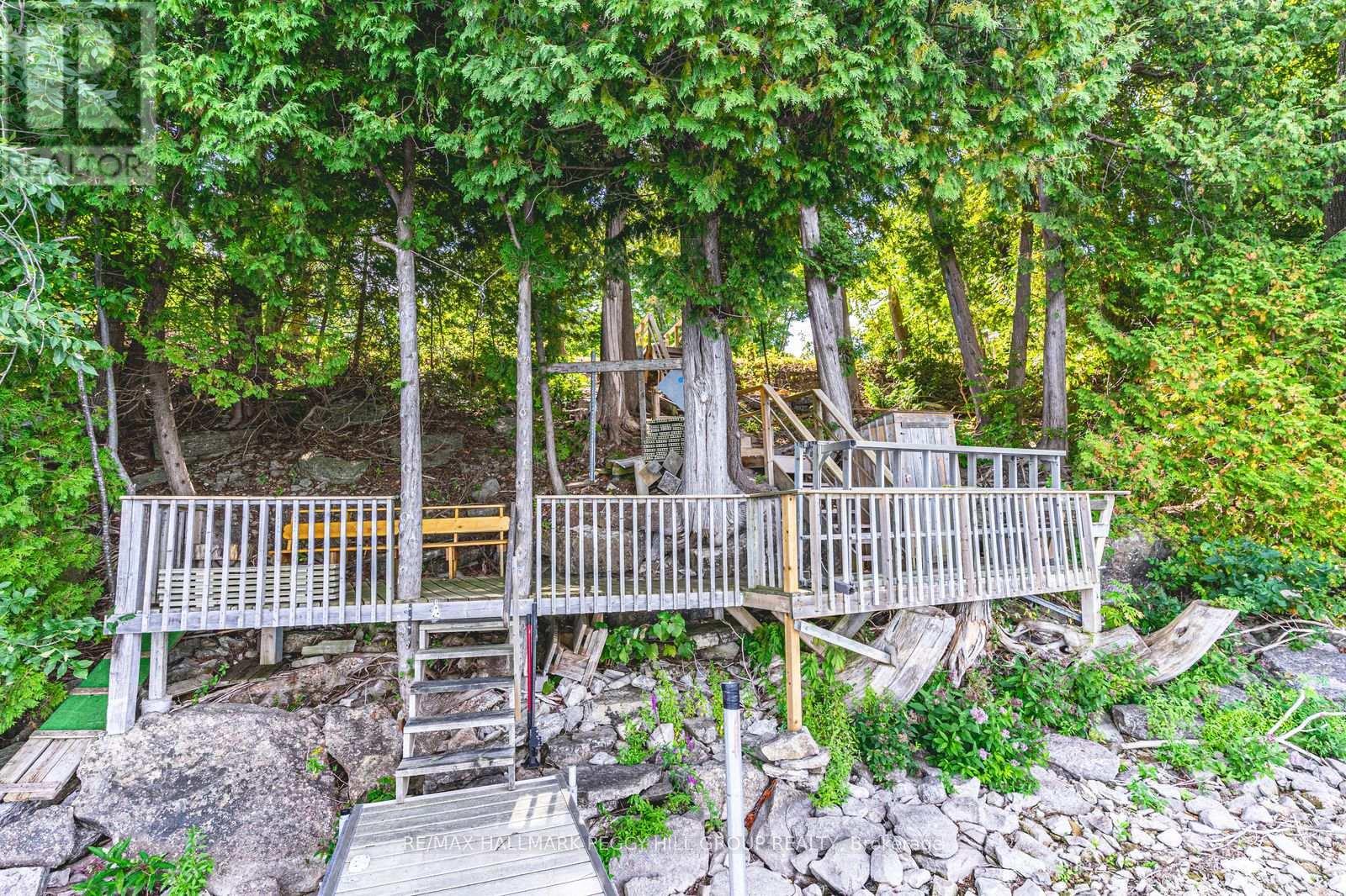 284 Lake Dalrymple Road, Kawartha Lakes, ON - Outdoor With Deck Patio Veranda