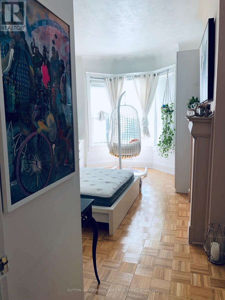 1 - 76 Orchard View Boulevard, Toronto, ON - Indoor Photo Showing Other Room