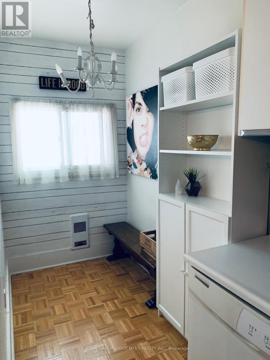 1 - 76 Orchard View Boulevard, Toronto, ON - Indoor