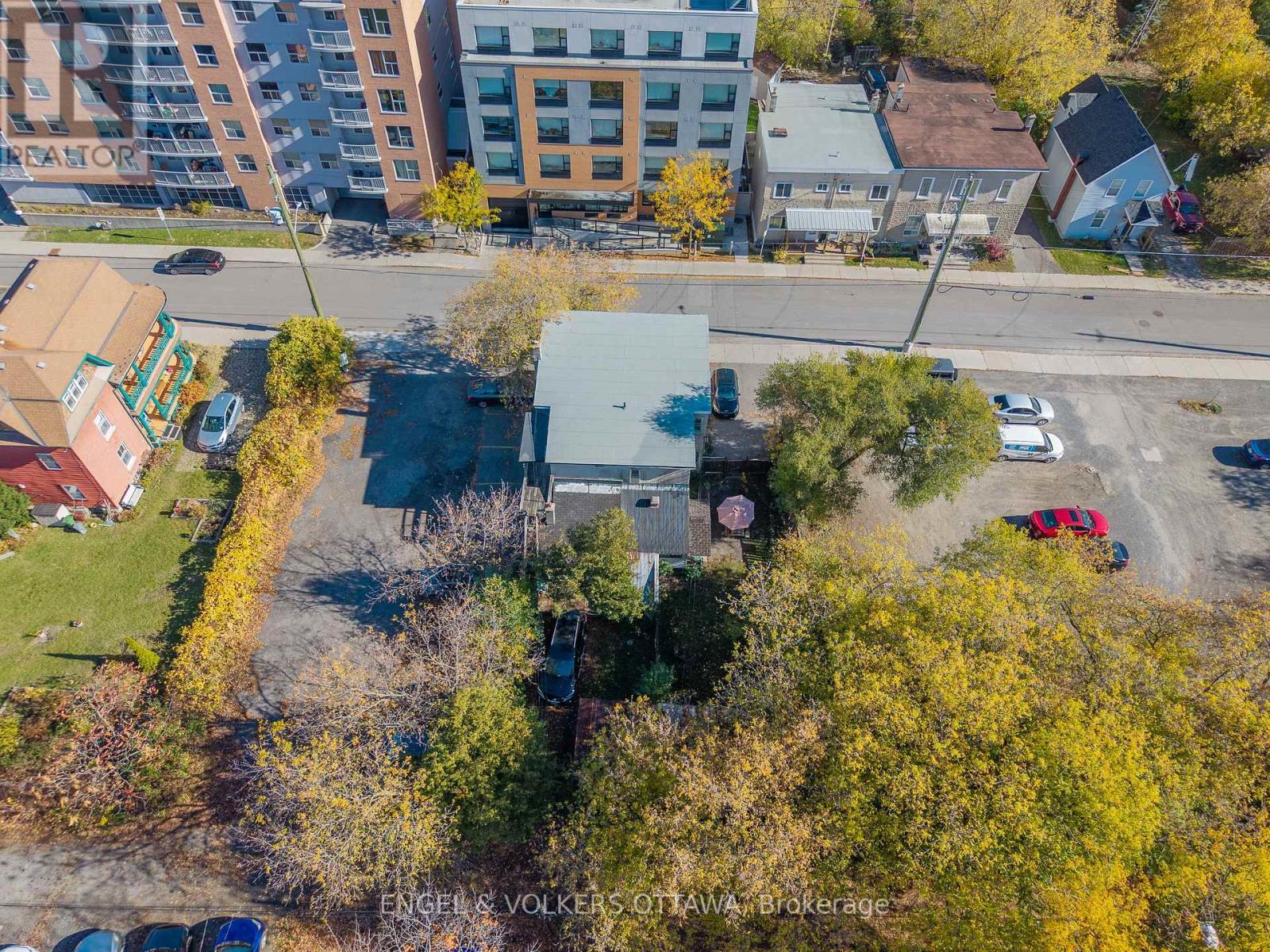 56-58 Carruthers Avenue, Ottawa, ON