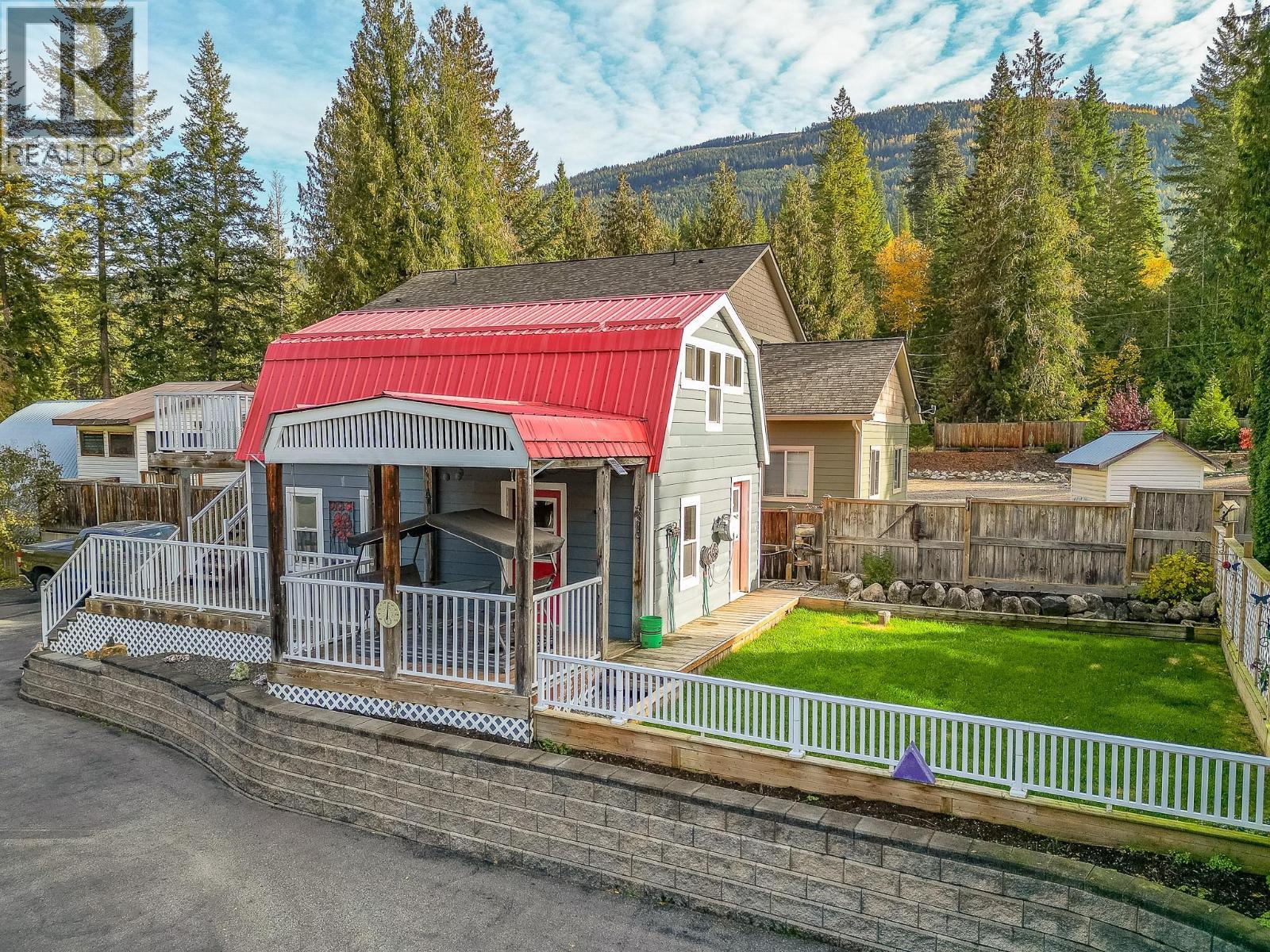 15 Parsons Road, Mara, BC - Outdoor With Deck Patio Veranda
