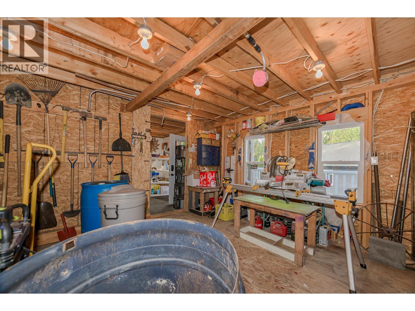 15 Parsons Road, Mara, BC - Indoor