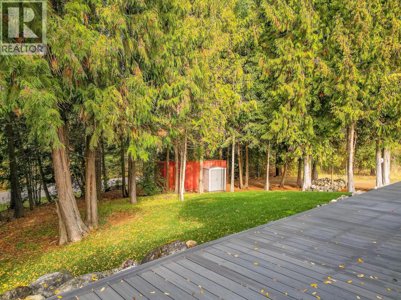 15 Parsons Road, Mara, BC - Outdoor