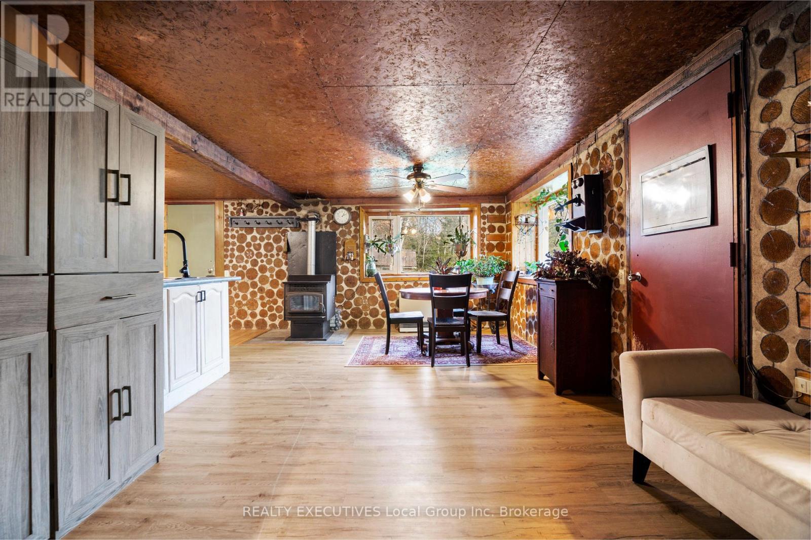 3370 Chiswick Line, Chisholm, ON - Indoor