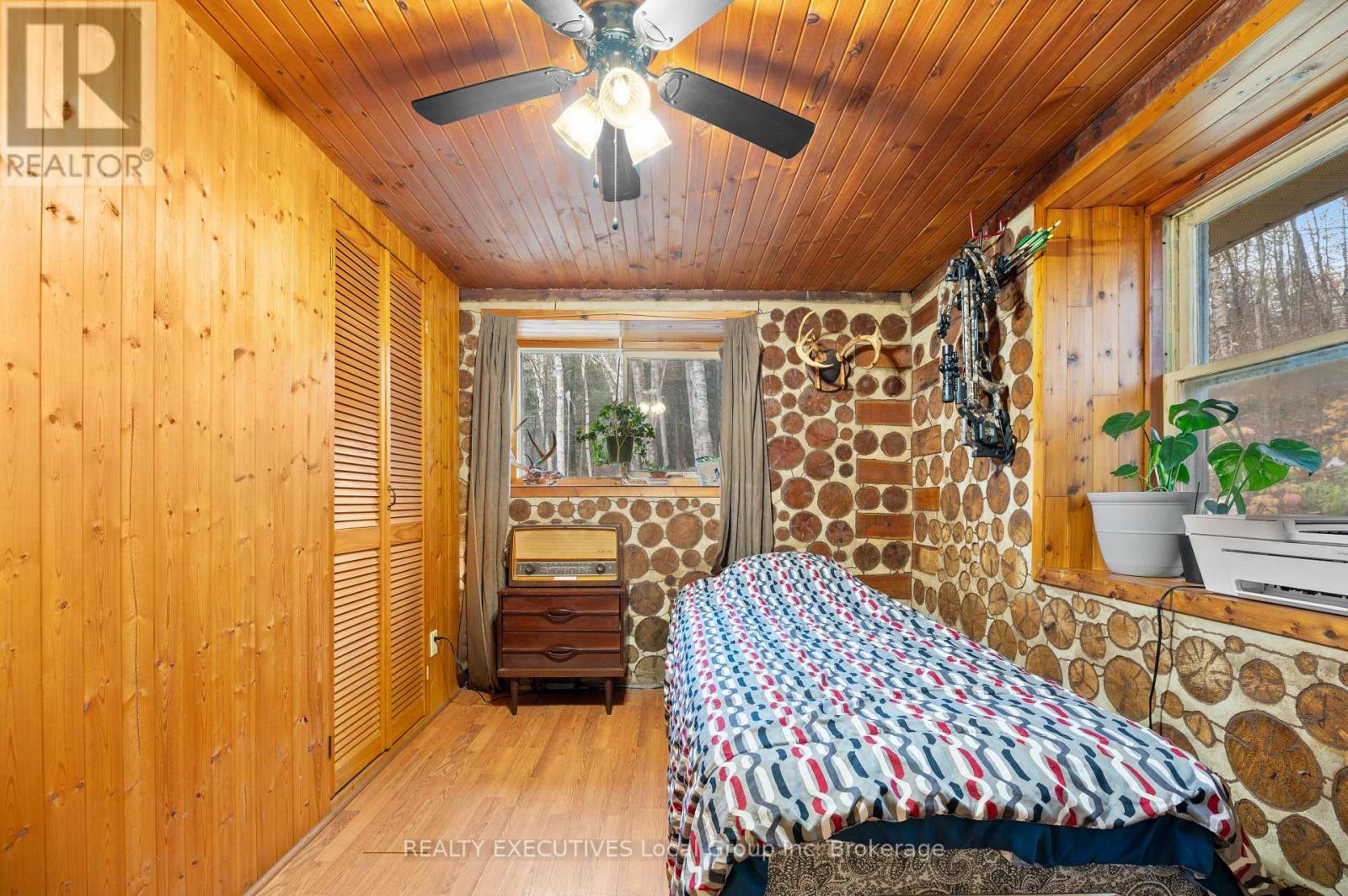 3370 Chiswick Line, Chisholm, ON - Indoor Photo Showing Bedroom
