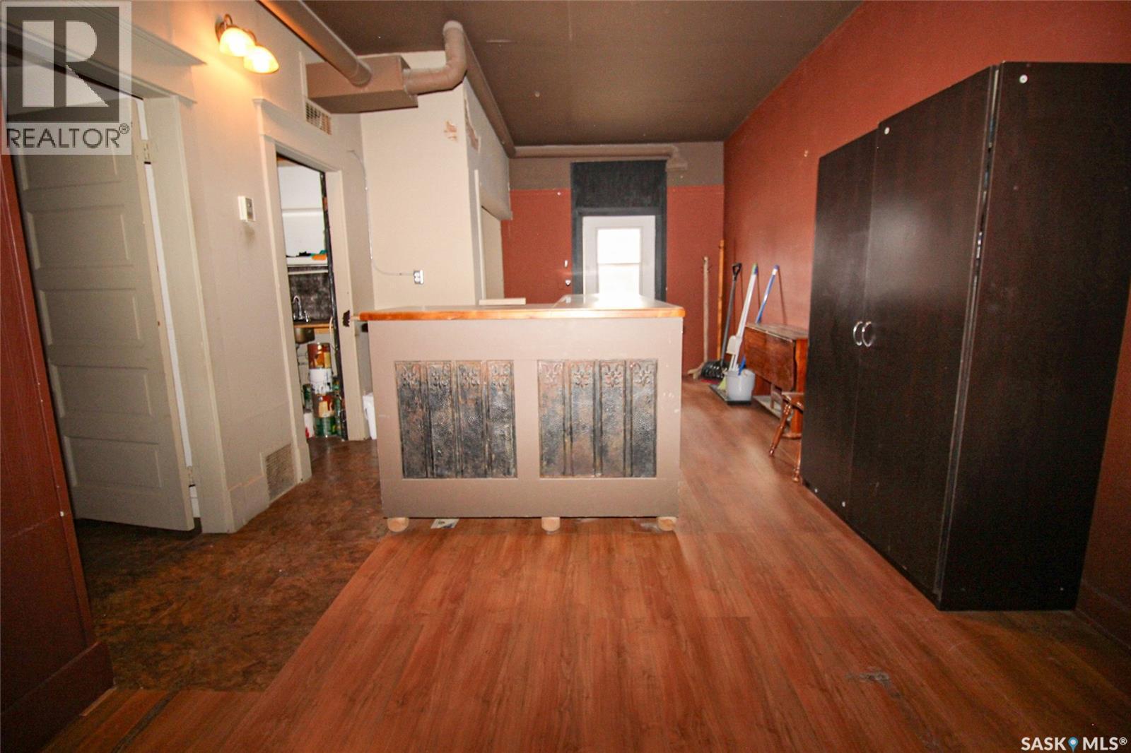 104 Maple Avenue S, Eastend, SK