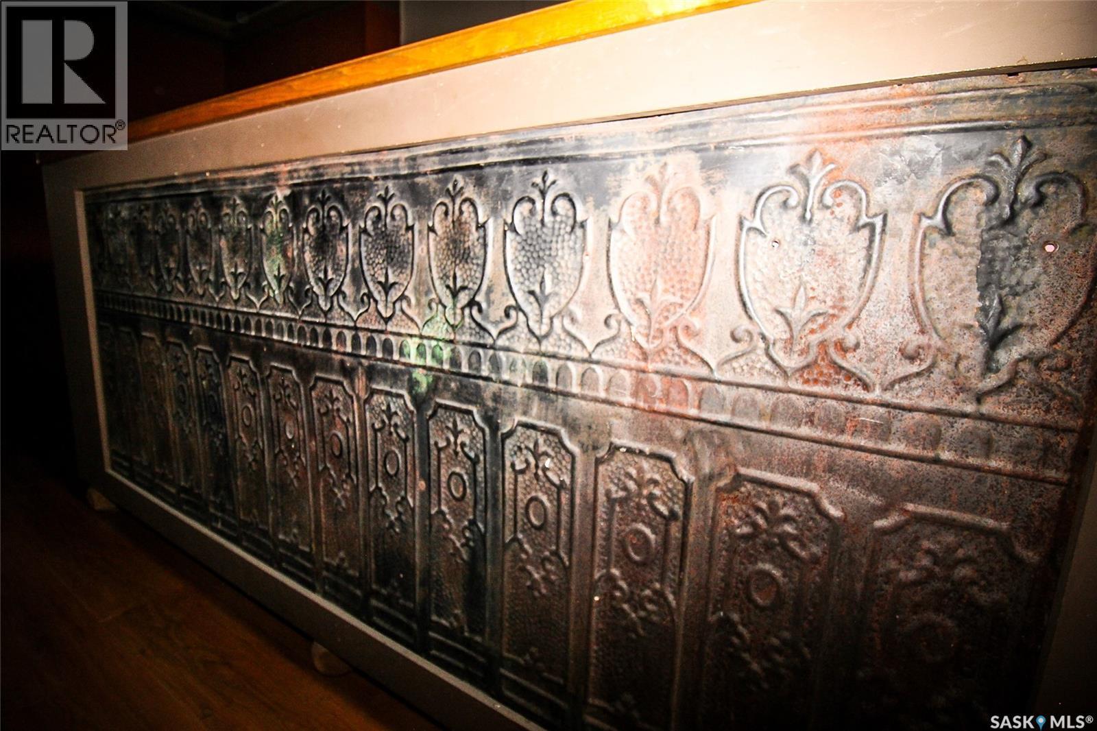 104 Maple Avenue S, Eastend, SK