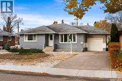 19 Johnstone STREET  Regina, SK S4R 4R3