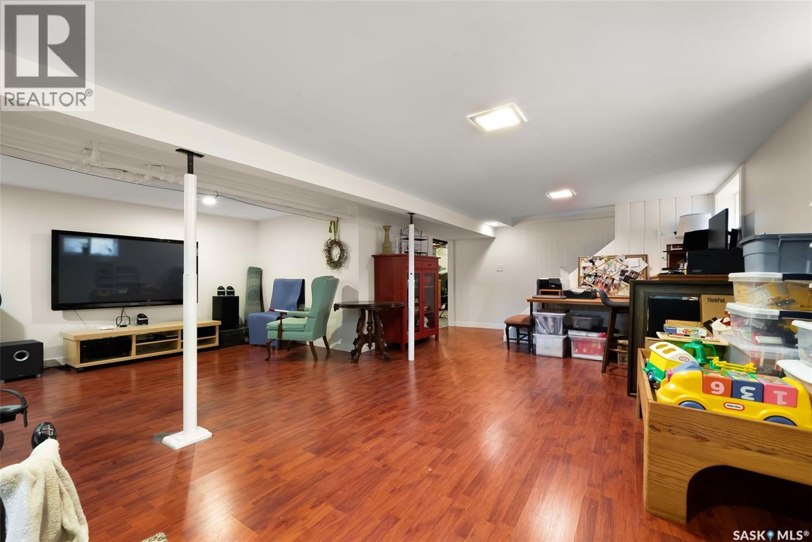 2912 Mccallum Avenue, Regina, SK - Indoor