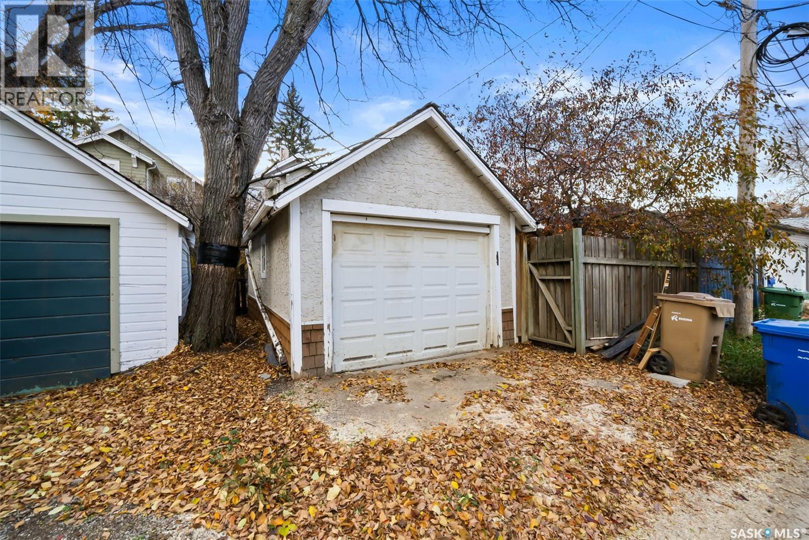 2912 Mccallum Avenue, Regina, SK - Outdoor