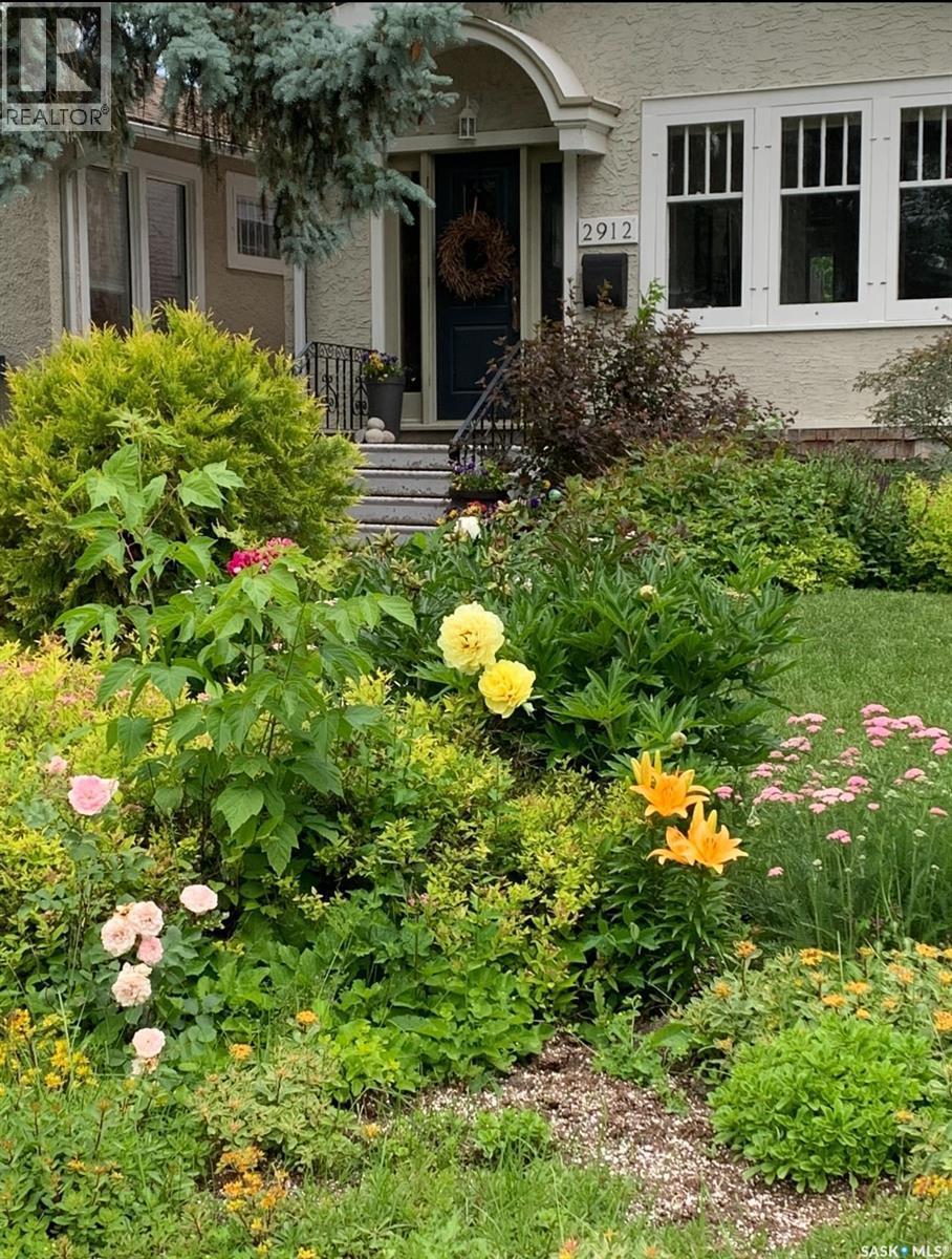 2912 Mccallum Avenue, Regina, SK - Outdoor