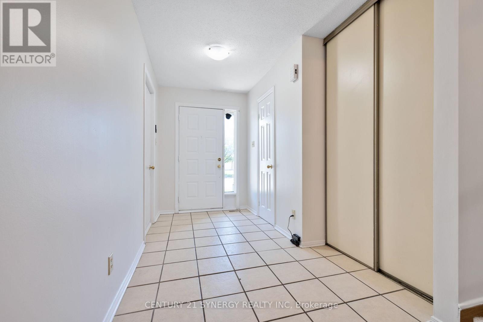 861 Karsh Drive, Ottawa, ON - Indoor Photo Showing Other Room