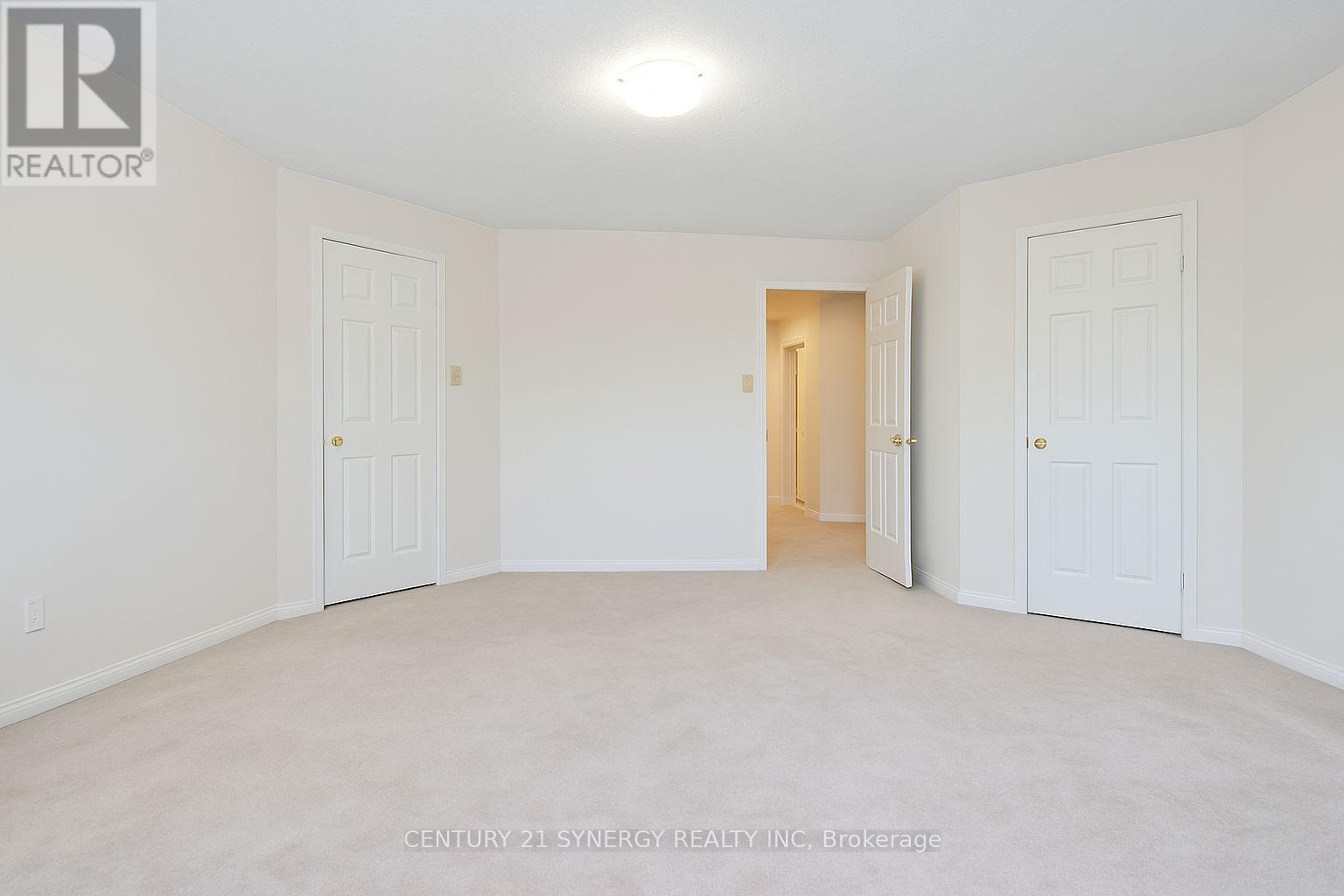 861 Karsh Drive, Ottawa, ON - Indoor