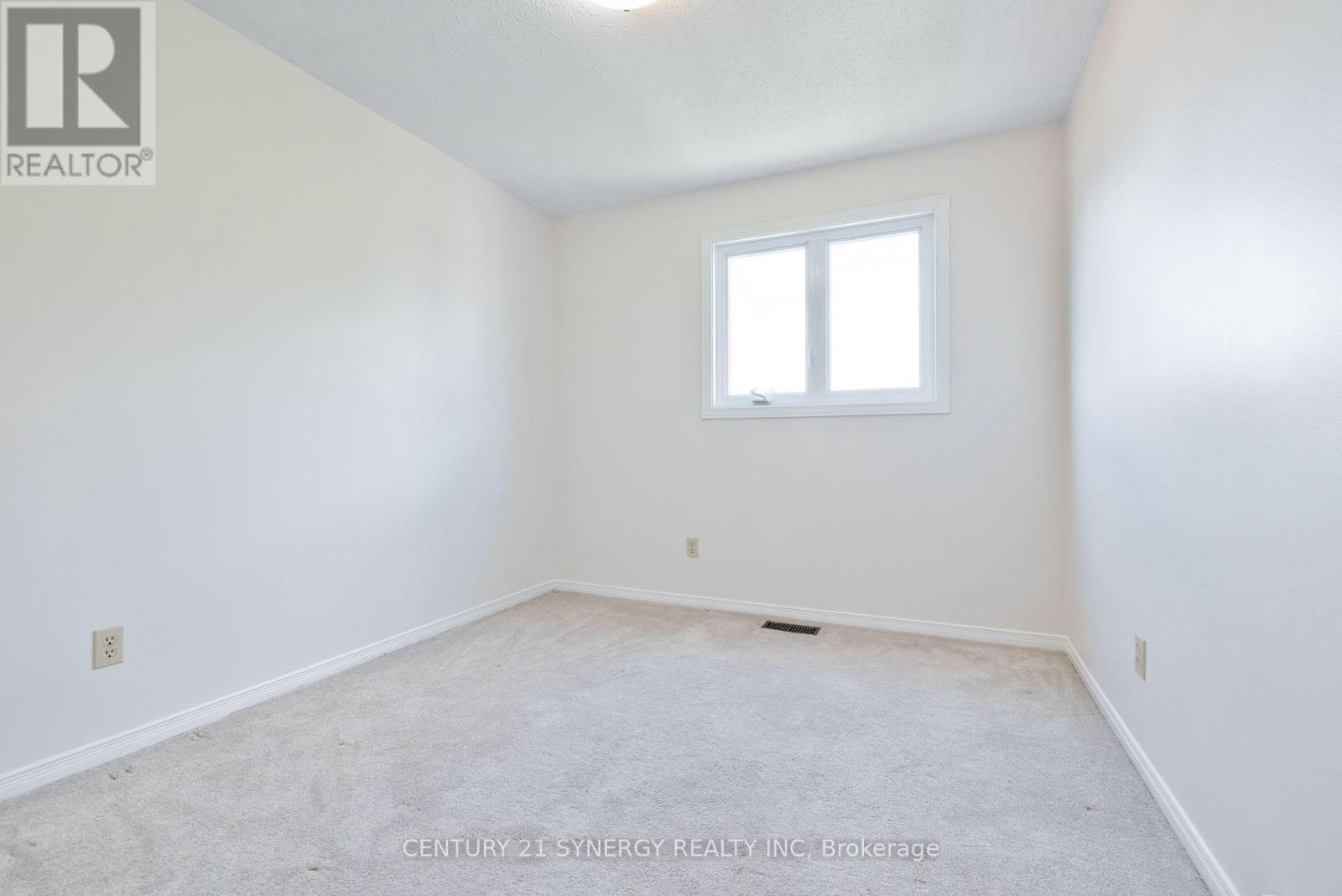 861 Karsh Drive, Ottawa, ON - Indoor Photo Showing Other Room