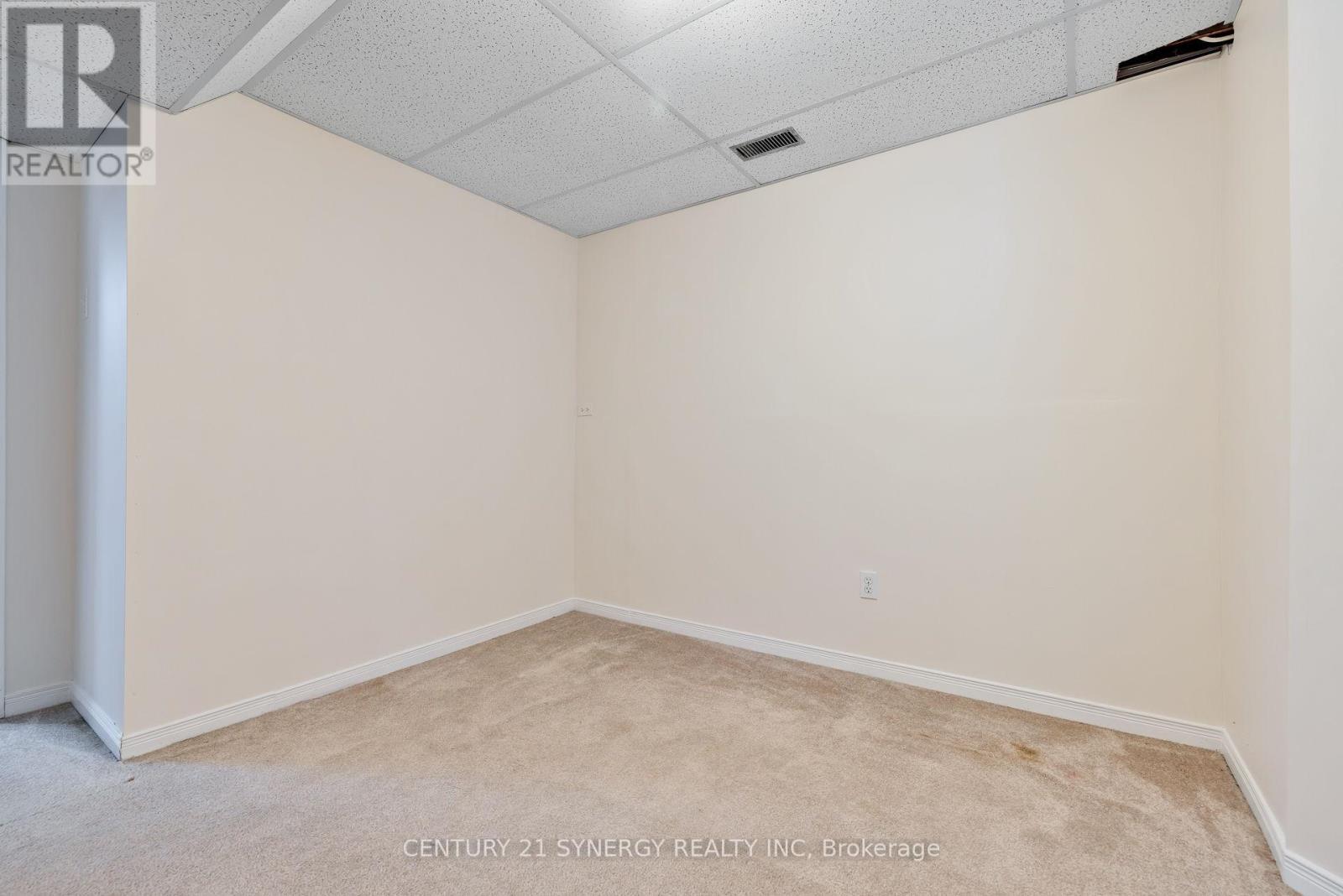 861 Karsh Drive, Ottawa, ON - Indoor Photo Showing Other Room