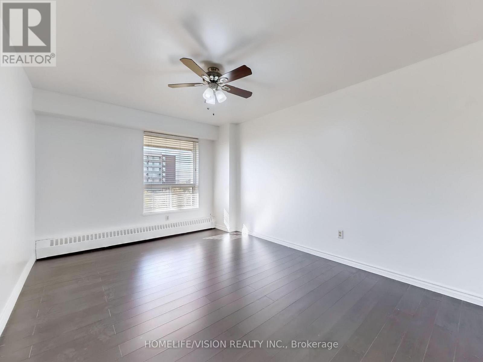 713 - 9 Four Winds Drive, Toronto, ON - Indoor Photo Showing Other Room