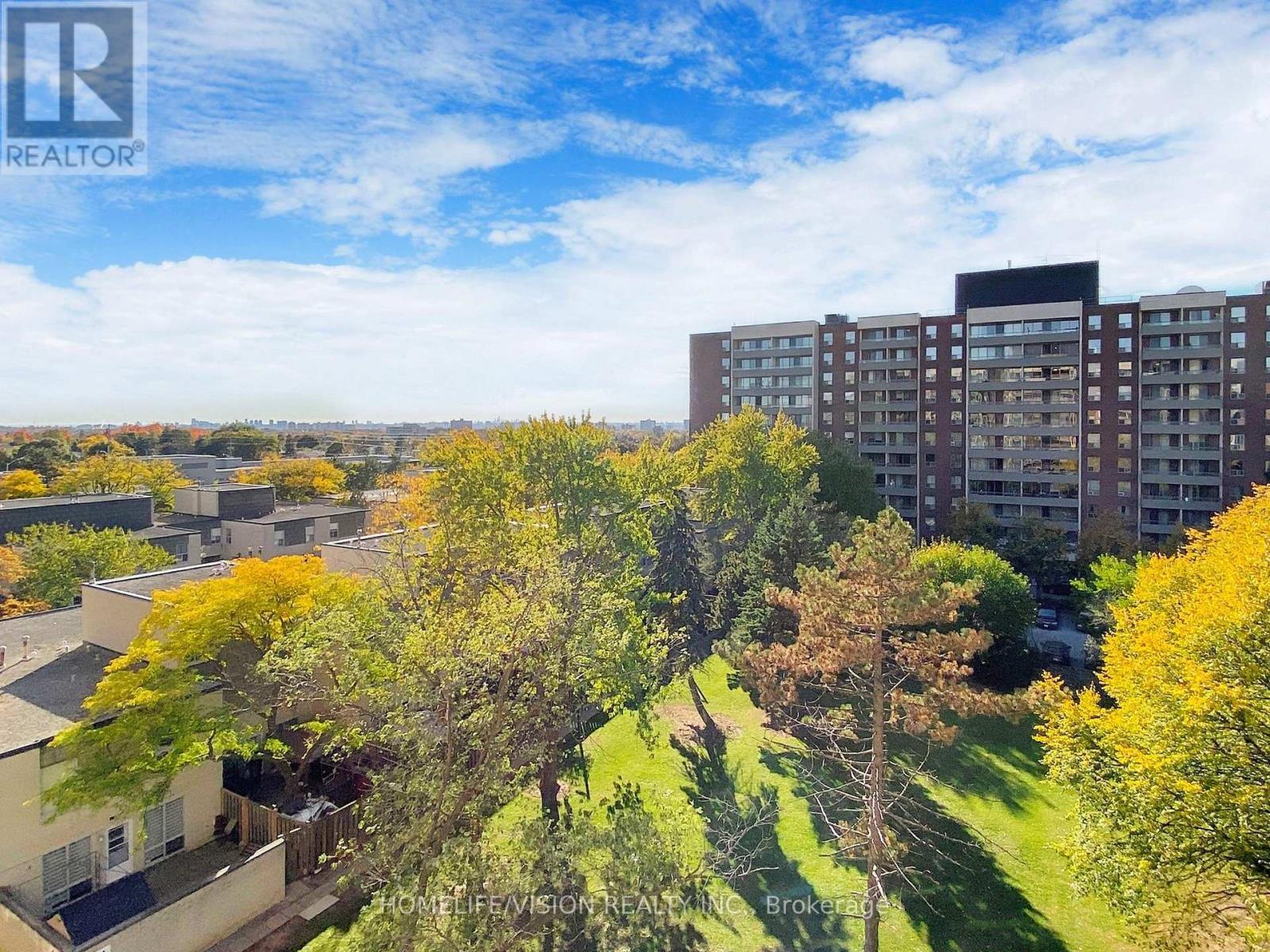 713 - 9 Four Winds Drive, Toronto, ON - Outdoor With View