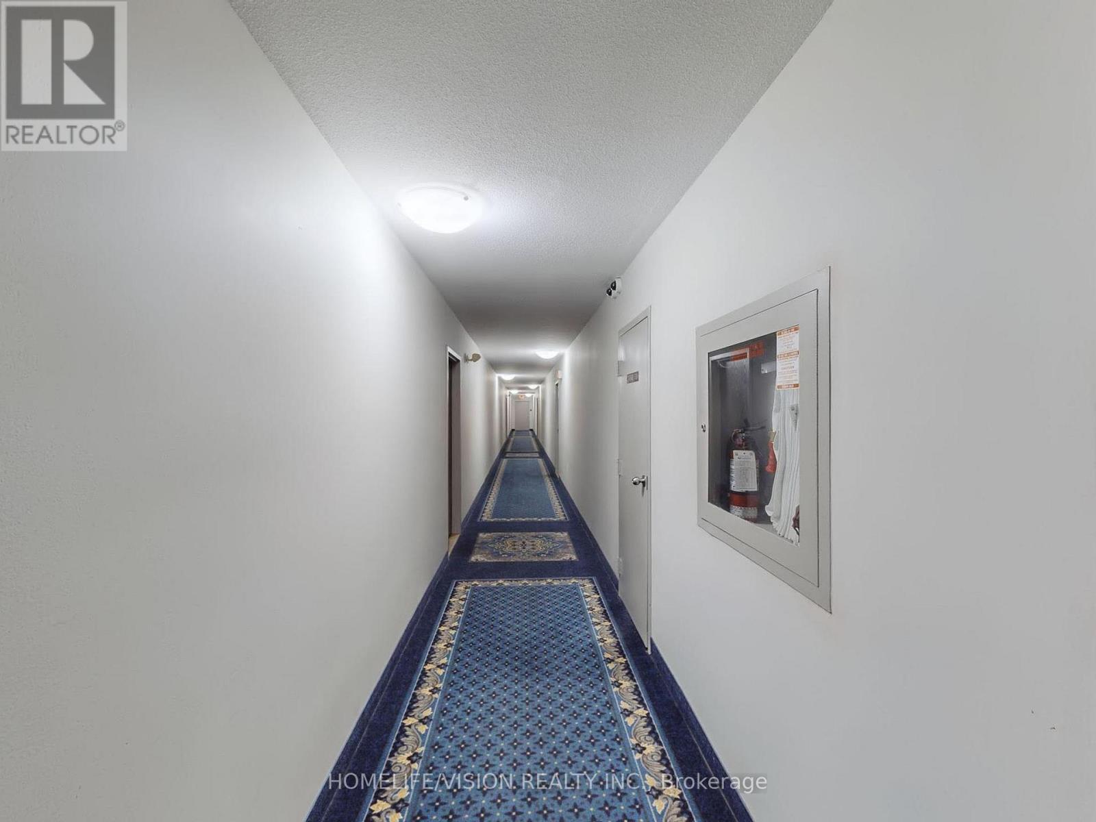 713 - 9 Four Winds Drive, Toronto, ON - Indoor Photo Showing Other Room