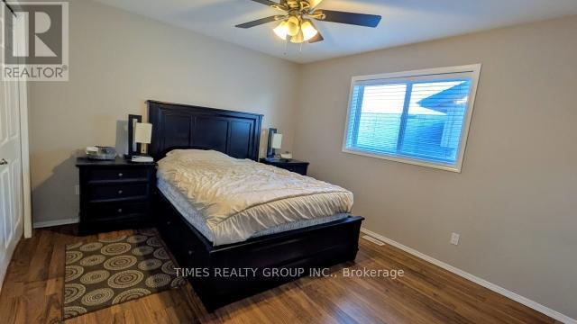 2311 Mt Baker Crescent, Cranbrook, BC - Indoor Photo Showing Bedroom