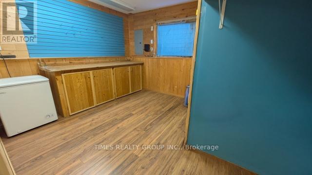 2311 Mt Baker Crescent, Cranbrook, BC - Indoor Photo Showing Other Room