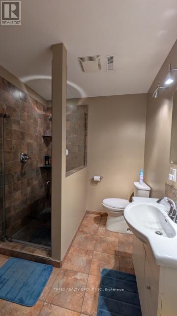 2311 Mt Baker Crescent, Cranbrook, BC - Indoor Photo Showing Bathroom