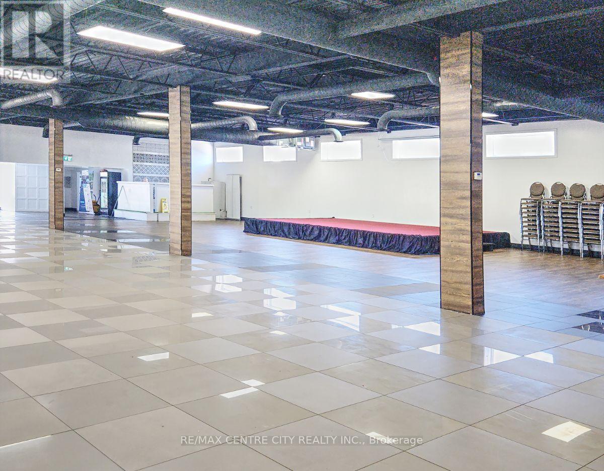 284 Adelaide Street S, London South (South I), ON