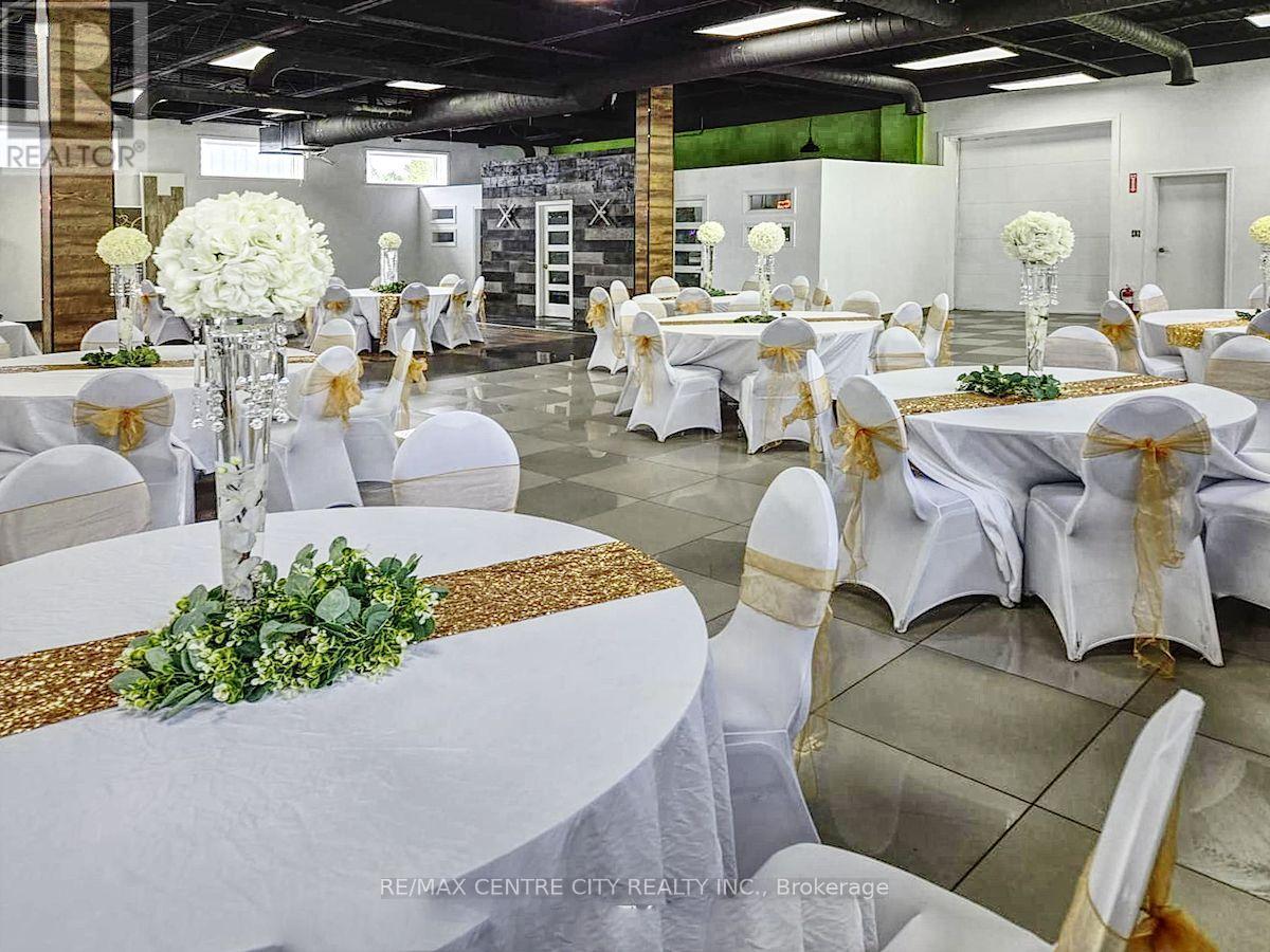 284 Adelaide Street S, London South (South I), ON