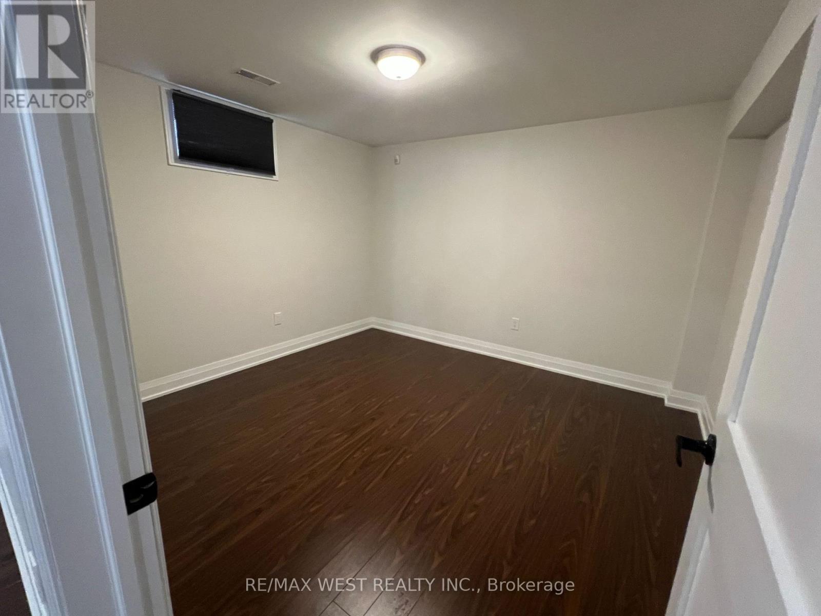 123 Carmen Bsmt Crescent, Vaughan, ON - Indoor Photo Showing Other Room