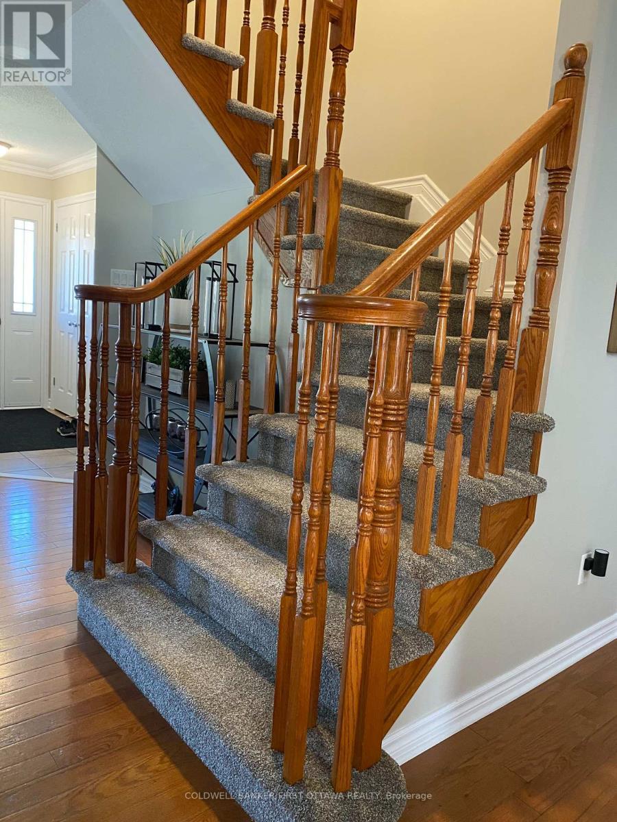 33 St Alexi Walk E, Ottawa, ON - Indoor Photo Showing Other Room