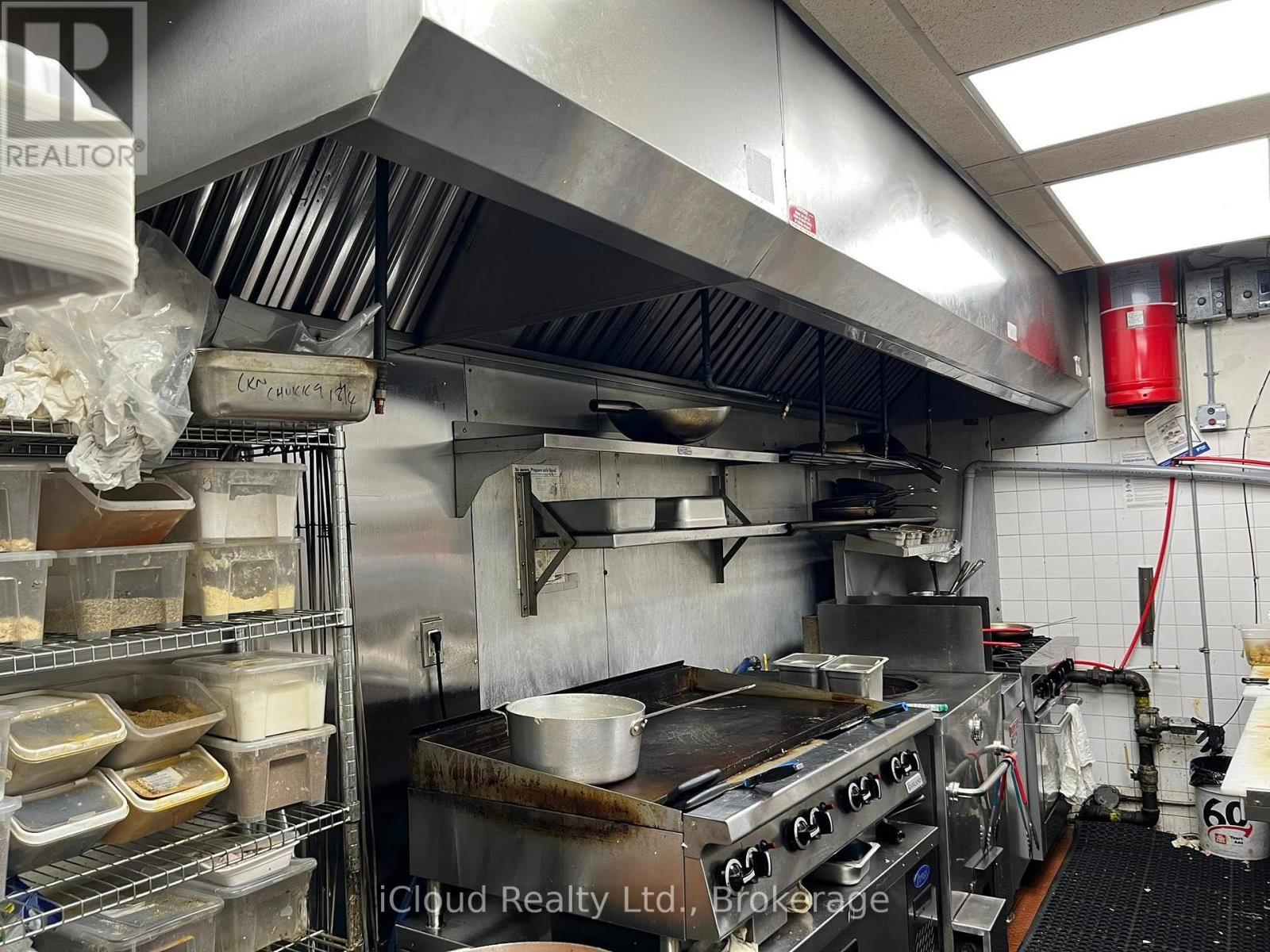 231 Lakeshore Road E, Mississauga, ON