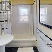 2 - 470 Oriole Parkway, Toronto, ON - Indoor Photo Showing Bathroom