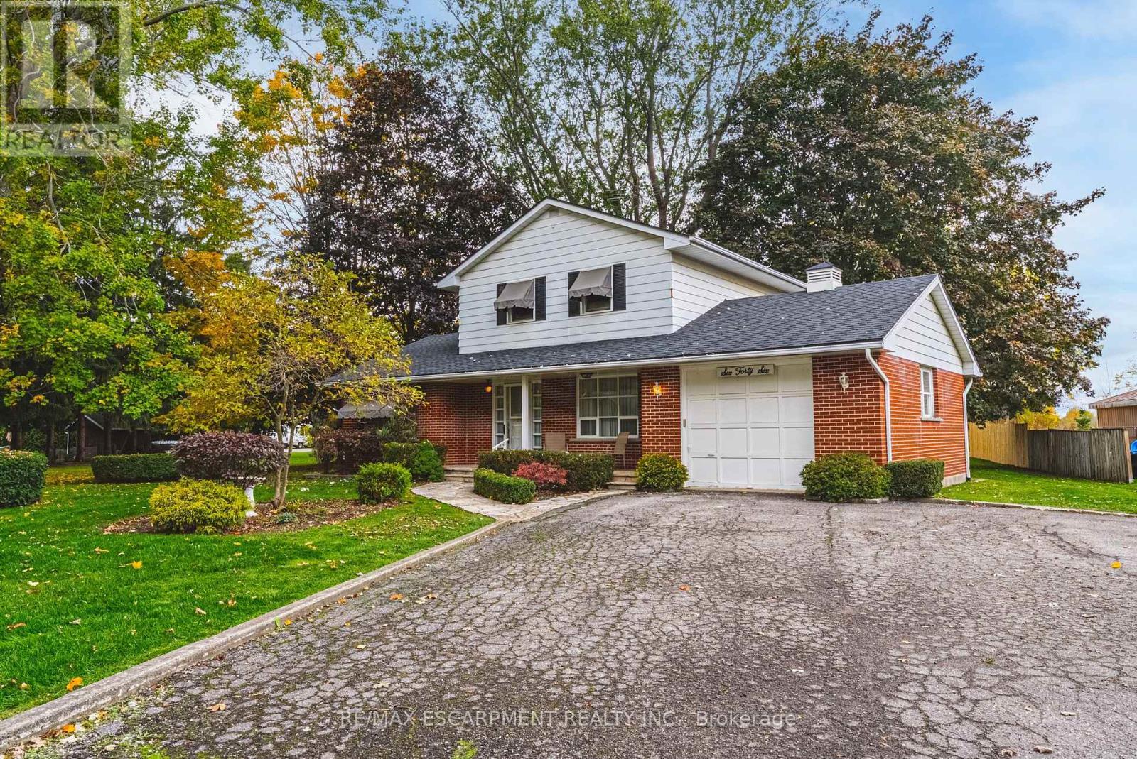 646 Alder Street W, Haldimand, ON - Outdoor