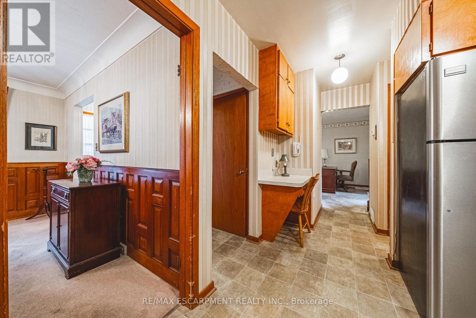 646 Alder Street W, Haldimand, ON - Indoor