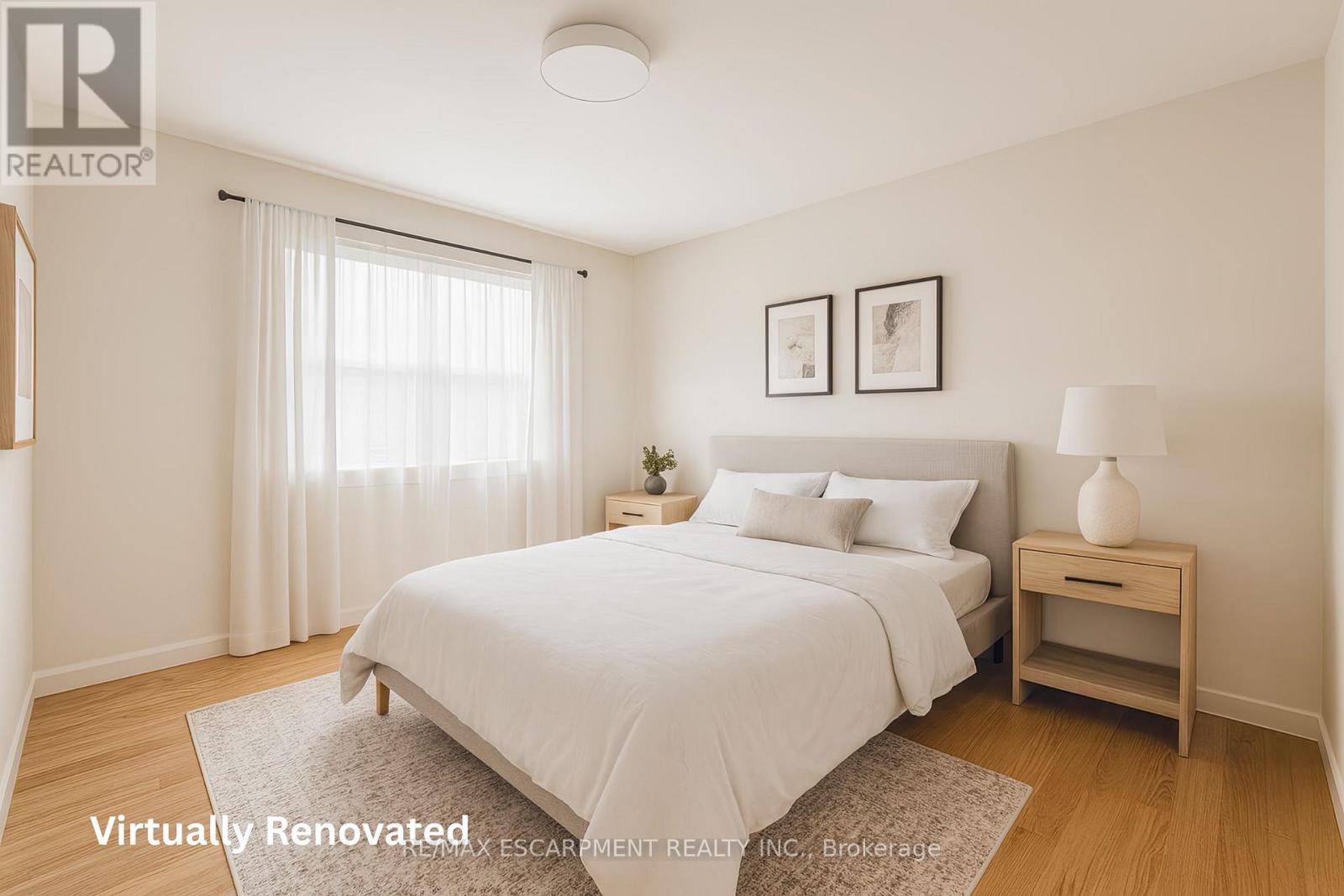 646 Alder Street W, Haldimand, ON - Indoor Photo Showing Bedroom